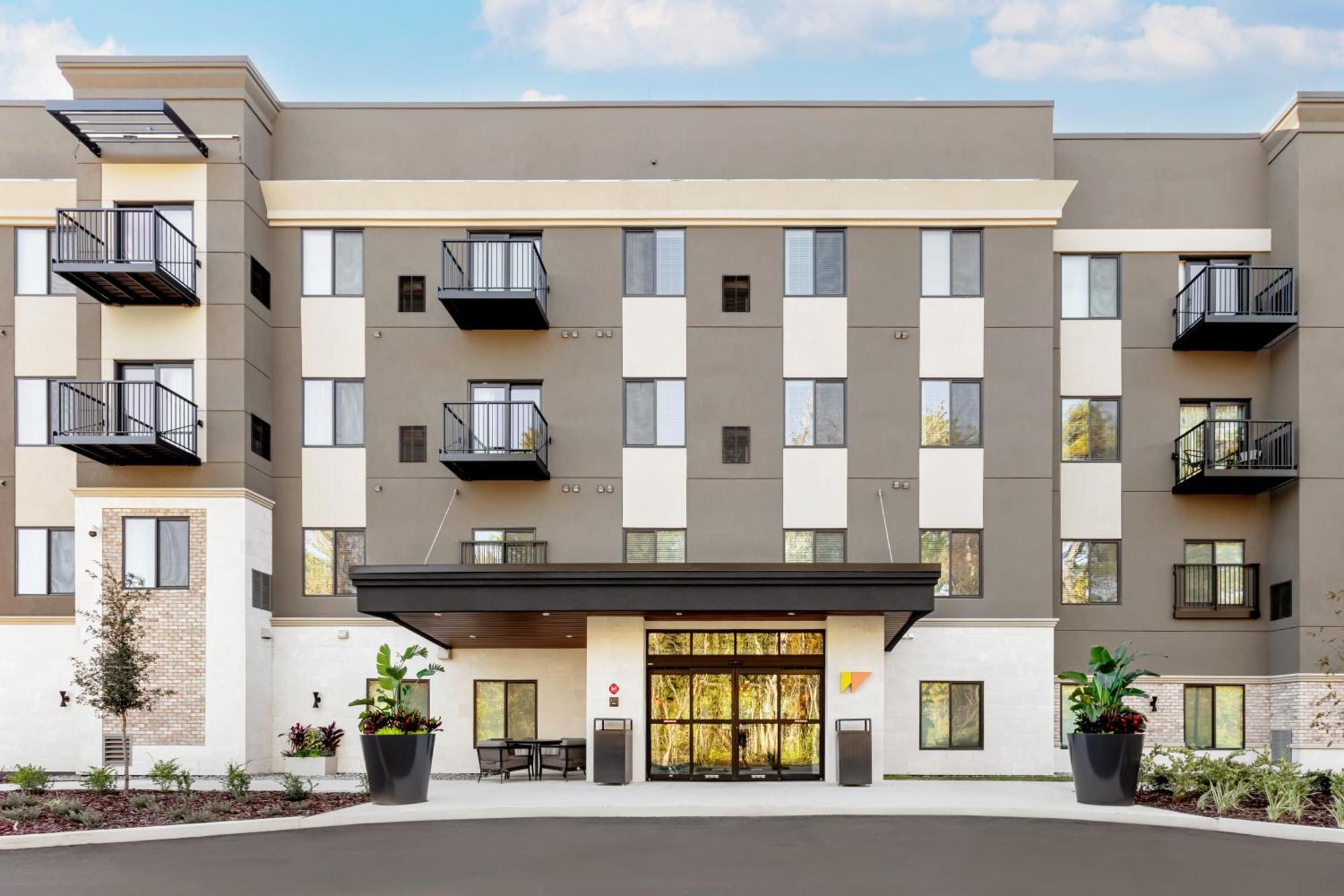 Waterwalk Extended Stay By Wyndham Jacksonville Deerwood Pk Екстер'єр фото