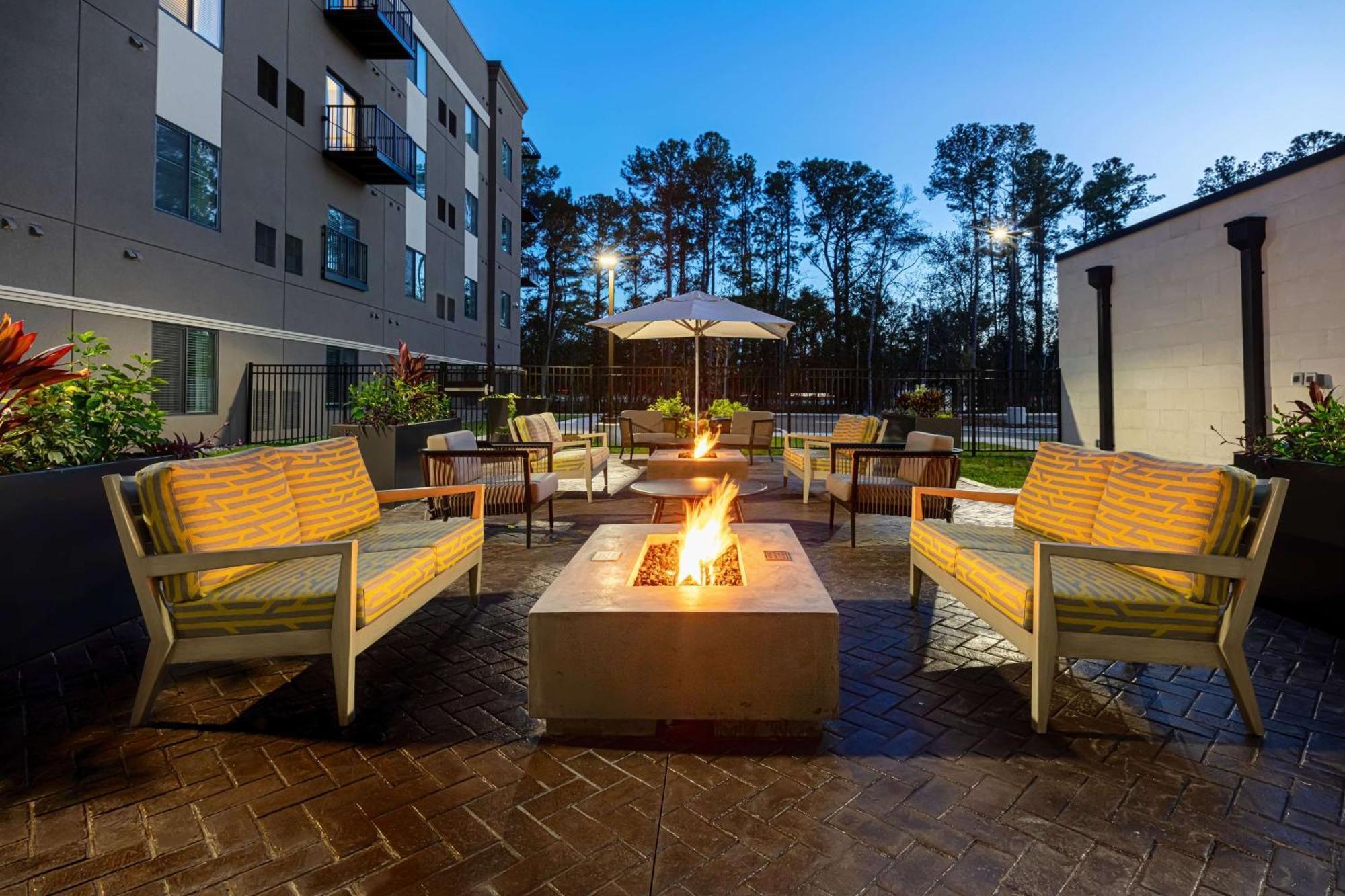 Waterwalk Extended Stay By Wyndham Jacksonville Deerwood Pk Екстер'єр фото